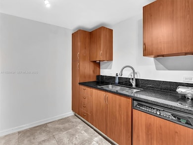 Venture At Aventura East unit 822, Aventura, FL 33180 - photo 6