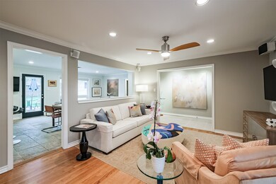 6226 Lindyann Ln, Houston, TX 77008 - photo 4