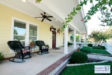 2273 Gruene Lake Dr, New Braunfels, TX 78130 - photo 2