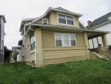 Side of home has lots of archetectural style. View