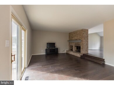 12 Briarwood Dr, Voorhees, NJ 08043 - photo 4