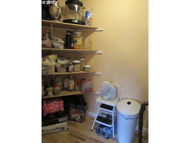 29246 Link Ln, Junction City, OR 97448 - photo 5