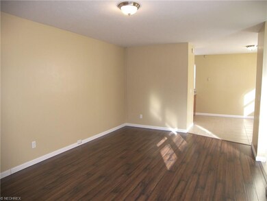 Wow large living room with open floor plan...new f