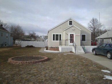 Front Yard<|><|>