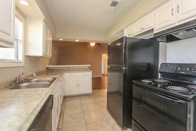 1546 Willowbrook St, Lancaster, TX 75134 - photo 6