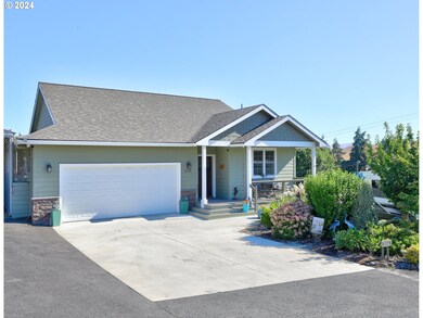 3125 E 13th St, the Dalles, OR 97058 - photo 5