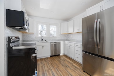 4 Walnut St, Poughkeepsie, NY 12601 - photo 6