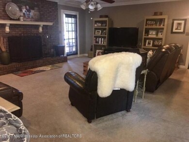 FAMILYROOM