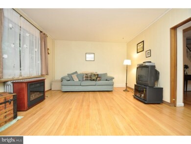 3202 S Front St, Whitehall, PA 18052 - photo 2