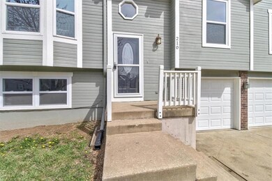 210 W Calico Dr, Raymore, MO 64083 - photo 3