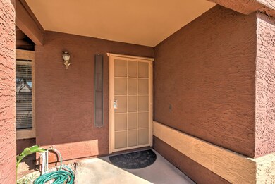 668 W Shawnee Dr-6