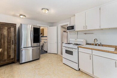 4811 Walton Ave SW, Grand Rapids, MI 49548 - photo 5