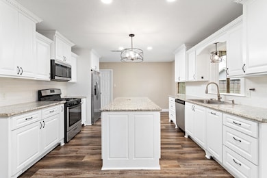 126 Wood Manor Ln, Sour Lake, TX 77659 - photo 4