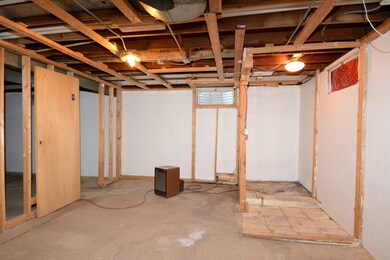 2310 Corona Rd, Waukegan, IL 60087 - photo 4