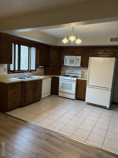 99 W Elm St, Aviston, IL 62216 - photo 2