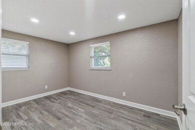 6969 Sonora Dr N, Jacksonville, FL 32244 - photo 7