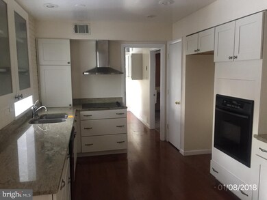 12313 Welling Ln, Bowie, MD 20715 - photo 4