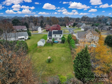 718 Emerson Dr, Mooresville, NC 28115 - photo 2