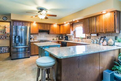 551 Chesapeake Dr, Harrodsburg, KY 40330 - photo 5