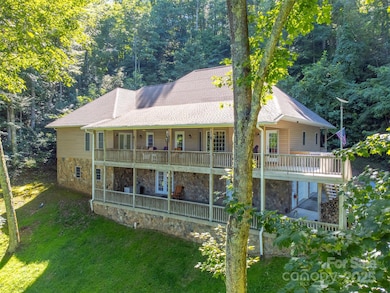 1838 Coman Rd, Franklin, NC 28734 - photo 2