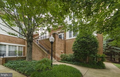 7027 Haycock Rd unit G, Falls Church, VA 22043 - photo 3