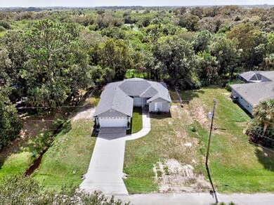 879 Gladiola Ave, Sebastian, FL 32958 - photo 5