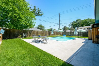 2002 Chippendale Rd, Houston, TX 77018 - photo 5