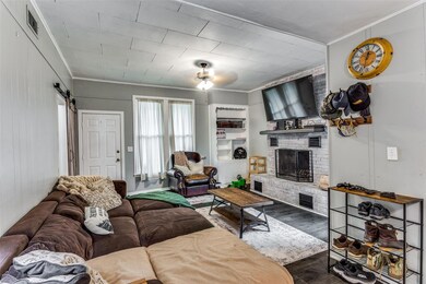 115 W 2nd St, Weatherford, TX 76086 - photo 4