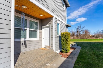 2054 Bender Park Blvd unit B, Lynden, WA 98264 - photo 3