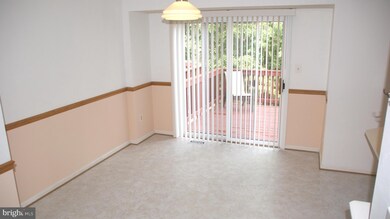 8602 Pine Meadows Dr, Odenton, MD 21113 - photo 6