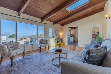 820 Edgemar Ave unit Upstairs, Pacifica, CA 94044 - photo 7