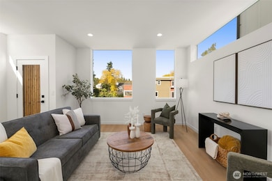 1223 N 48th St, Seattle, WA 98103 - photo 3