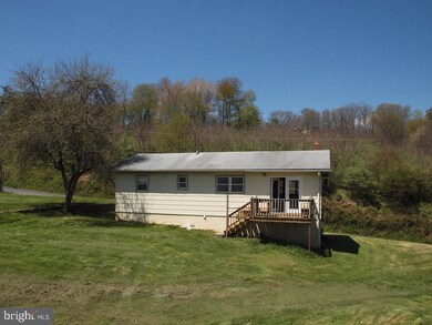 377 Walnut St, Franklin, WV 26807 - photo 2