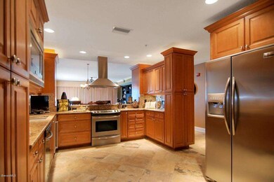Granite, Wood, Stainless - gorgeous!