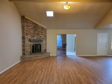 16758 Gleneagle Dr N, Conroe, TX 77385 - photo 7