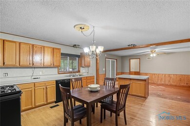 708 Clinton Ct, Findlay, OH 45840 - photo 5