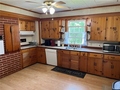 94 Harris St, Riverside, RI 02915 - photo 7