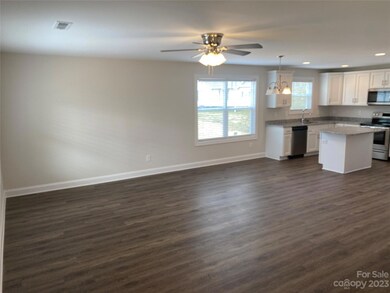 413 Chambers St, Statesville, NC 28677 - photo 3