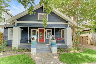 725 E 6th 1/2 St, Houston, TX 77007 - photo 3