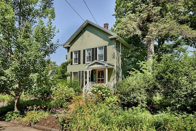 8 Hancock St, Northampton, MA 01060 - photo 2