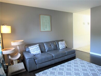 420 N Cherry St, Columbus, IN 47201 - photo 4