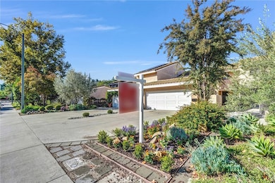 23024 Park Sorrento, Calabasas, CA 91302 - photo 3