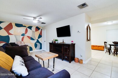 7-web-or-mls-313 Rue Louis XIV H-6