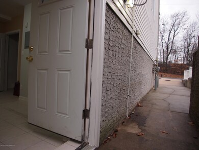 216 Sneden Ave unit B, Staten Island, NY 10312 - photo 2
