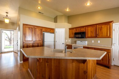 06-Kitchen 2