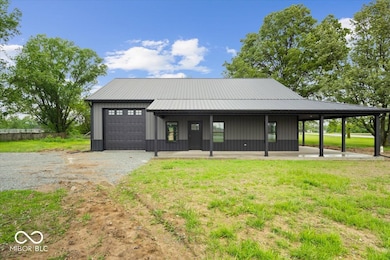 8237 County Road 100 E, Pendleton, IN 46064 - photo 3