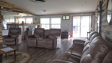 775 E Apache St, Medford, OK 73759 - photo 4