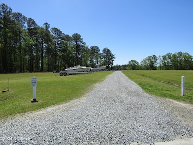 Driveway to Pier/dock/ramp