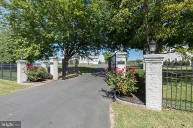 900 Broadcreek Dr, Stevensville, MD 21666 - photo 2