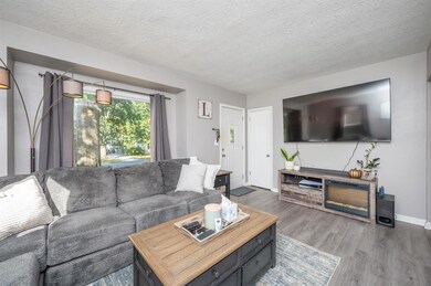 3935 54th St, Des Moines, IA 50310 - photo 3